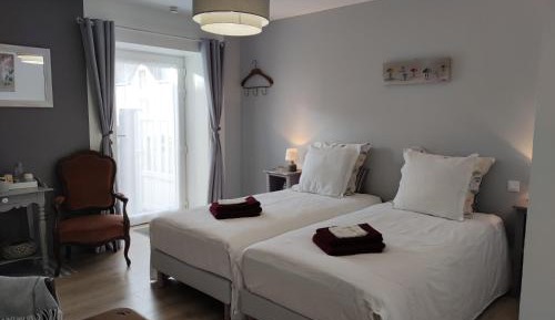 Double Room with Private Bathroom