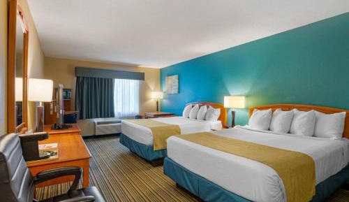 Queen Room with Two Queen Beds