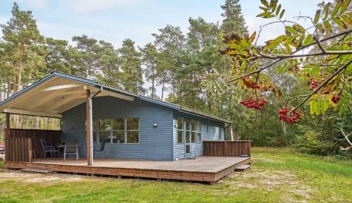 Three-Bedroom Vacation Home 