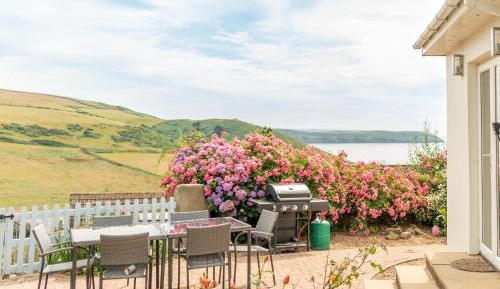 Apartment with Shower