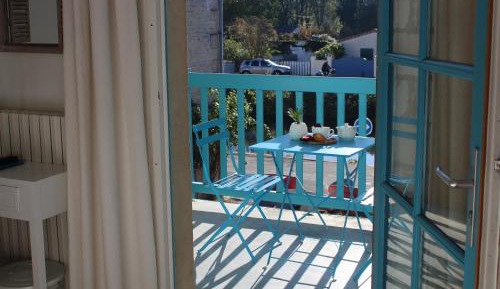 Double Room with Balcony and River View