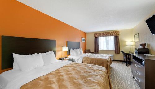 Queen Room with Two Queen Beds - Non-Smoking