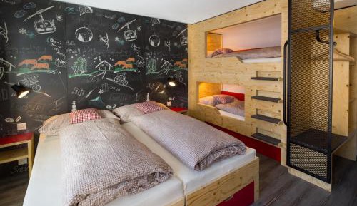 Family Room with Mountain View and Private Bathroom