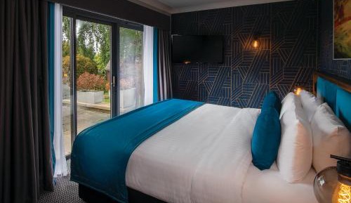 Premium Garden Apartment - One Bedroom