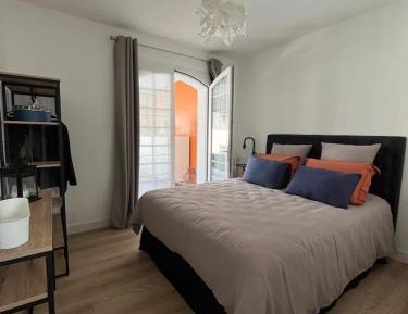 Double Room with Pool View