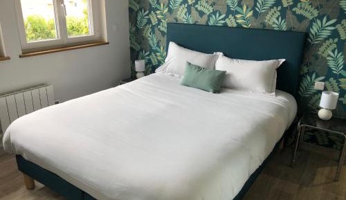 Double Room with Private Bathroom