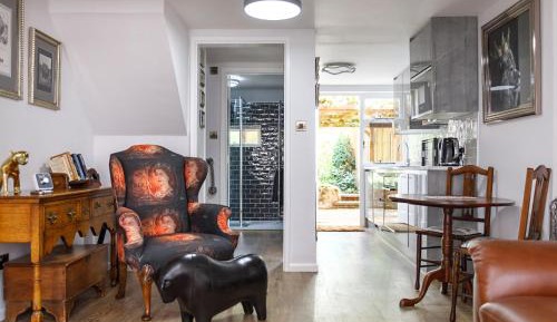 Cottage with Garden View