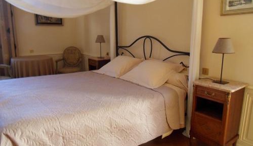 Double Room with Four Poster Bed