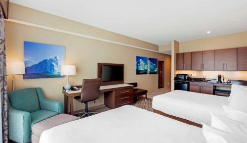 Queen Room with Two Queen Beds with Kitchenette- Non-Smoking