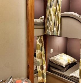 Bunk Bed in Mixed Dormitory Room