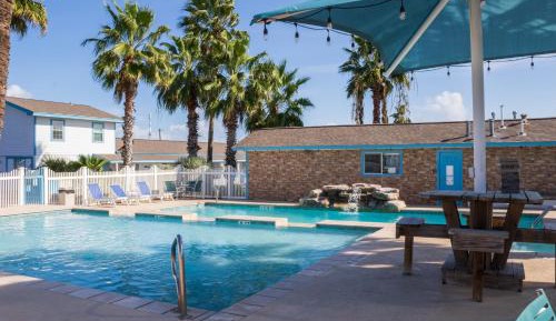 Deluxe Queen Room with Two Queen Beds