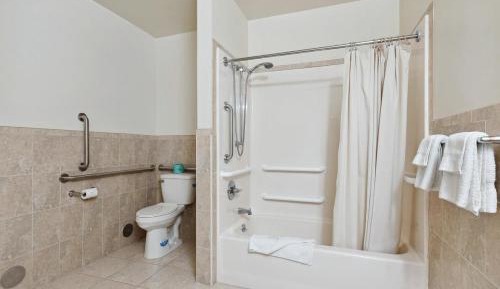 Queen Room - Disability Access