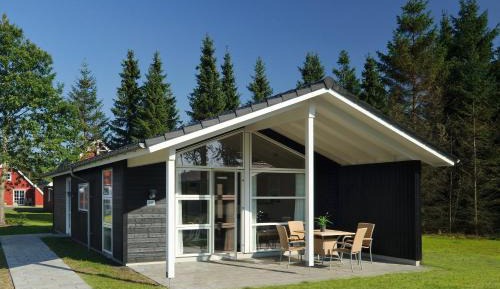 Classic Plus Holiday Home (4 Adults)