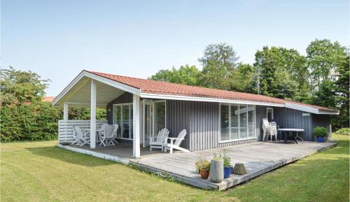Three-Bedroom Vacation Home 