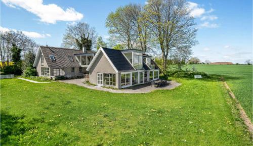 Four-Bedroom Vacation Home