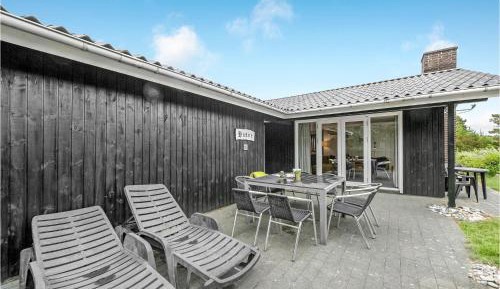 Three-Bedroom Vacation Home 
