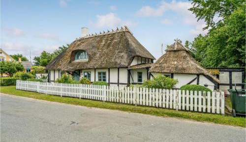 Three-Bedroom Vacation Home 