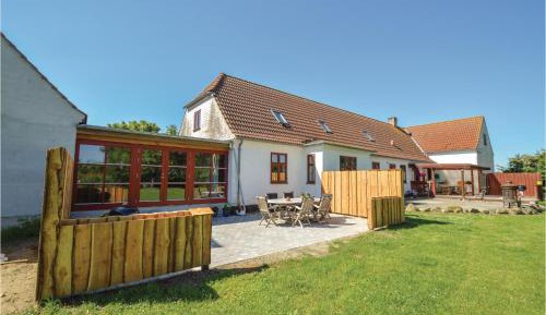 Three-Bedroom Vacation Home 