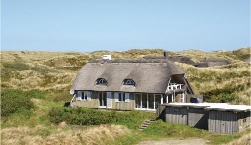 Three-Bedroom Vacation Home 