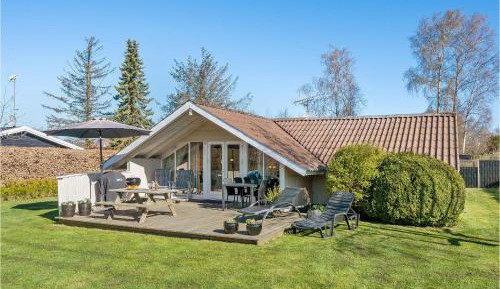 Three-Bedroom Vacation Home 