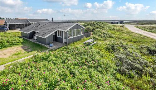 Three-Bedroom Vacation Home 