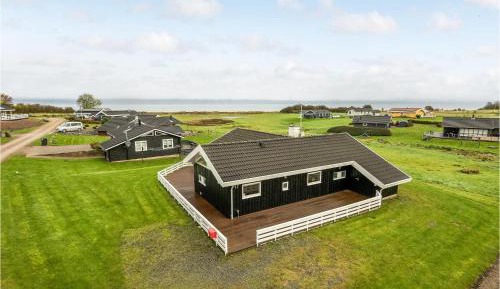 Three-Bedroom Vacation Home 