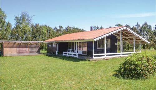 Three-Bedroom Vacation Home 