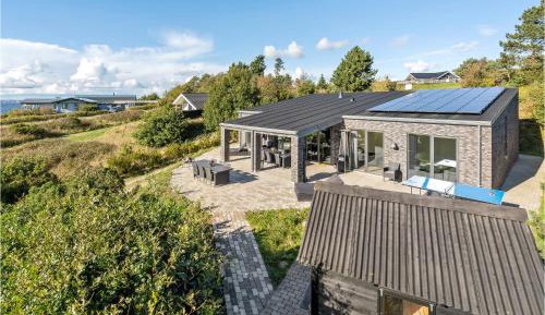 Four-Bedroom Vacation Home
