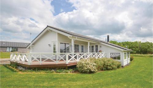 Three-Bedroom Vacation Home 