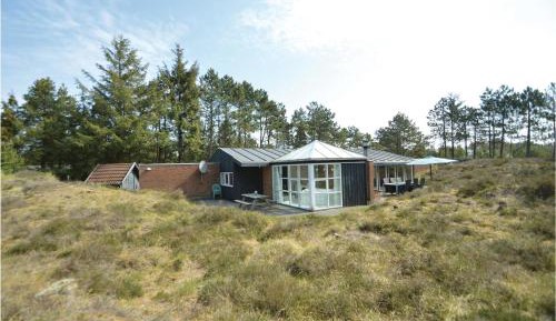 Three-Bedroom Vacation Home 