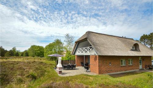 Three-Bedroom Vacation Home 
