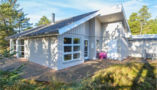 Three-Bedroom Vacation Home 