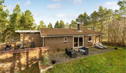 Three-Bedroom Vacation Home 