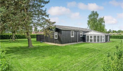 Three-Bedroom Vacation Home 