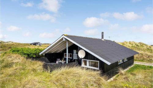 Three-Bedroom Vacation Home 