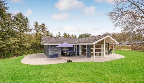 Three-Bedroom Vacation Home 