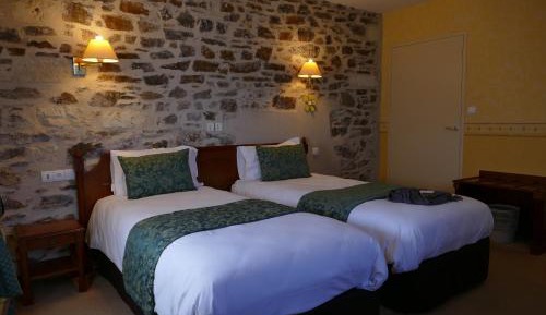 Superior Twin Room with Bath