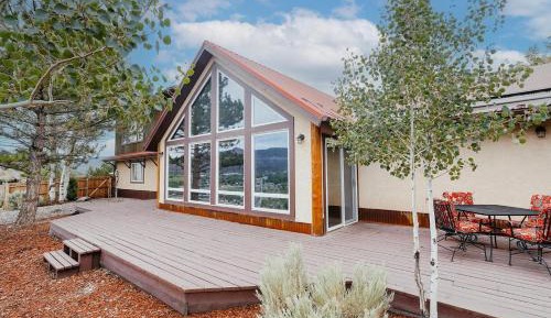 Three-Bedroom Vacation Home 