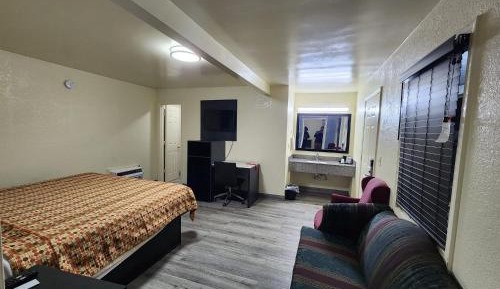 Standard King Room