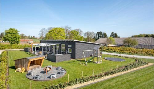 Four-Bedroom Vacation Home