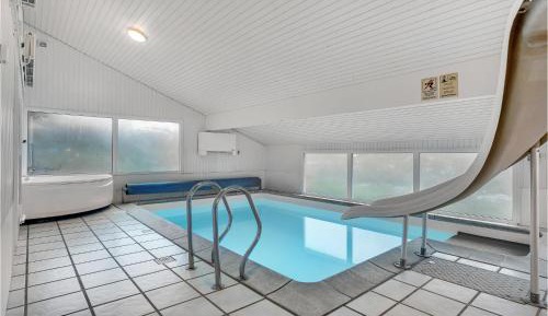 Six-Bedroom Holiday Home