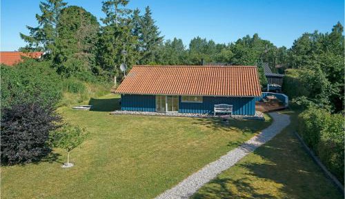 Three-Bedroom Vacation Home 