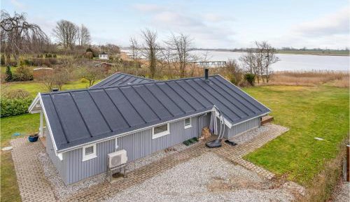 Three-Bedroom Vacation Home 
