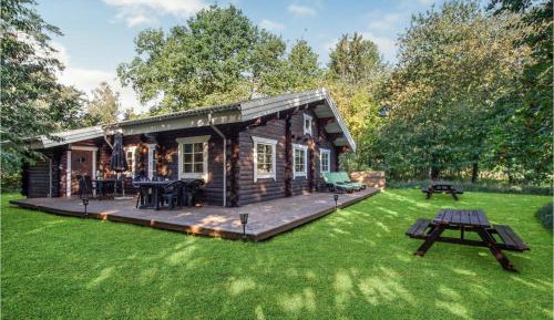 Three-Bedroom Vacation Home 