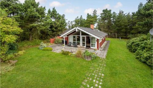 Three-Bedroom Vacation Home 
