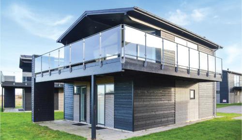 Three-Bedroom Vacation Home 