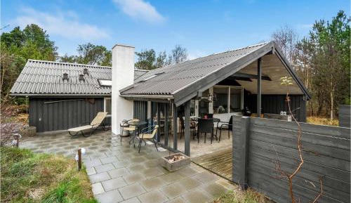 Three-Bedroom Vacation Home 