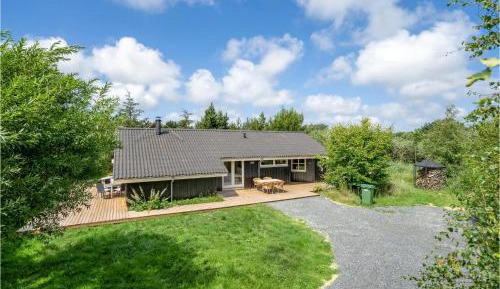Three-Bedroom Vacation Home 