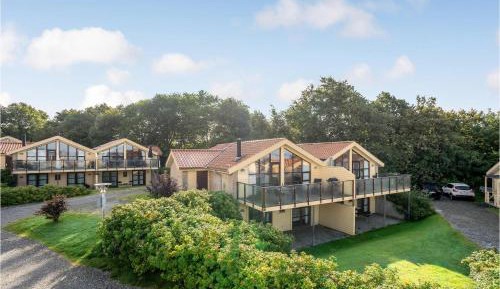 Three-Bedroom Vacation Home 