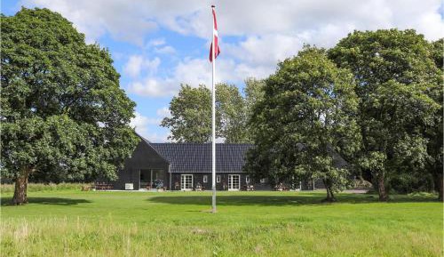 Nine-Bedroom Holiday Home